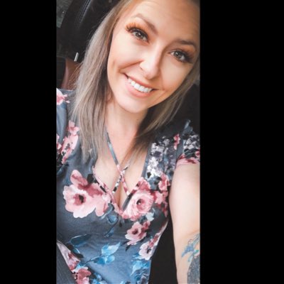 fallonbarnes04's tweet photo. #NewProfilePic https://t.co/kkNsphuOaB