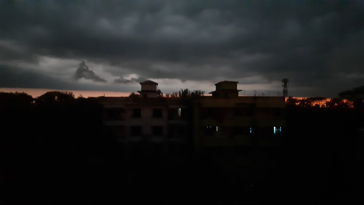 A rainy twilight......🌥☁