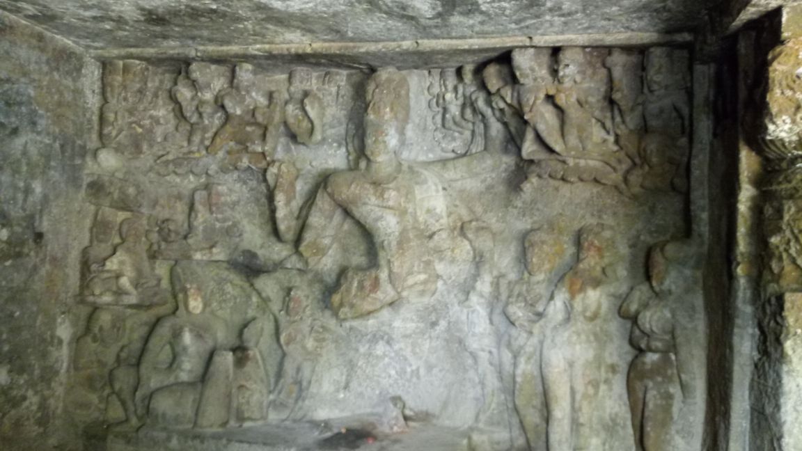 Beautiful Mandapeshwar Caves in Borivali were partly destroyed by Portuguese to make way for a Chapel. Existing Murals were altered to create a Cross.From their headquarters in Goa they ran a theological Christian state along the coastal region from Daman to Mangalore.(8/n)