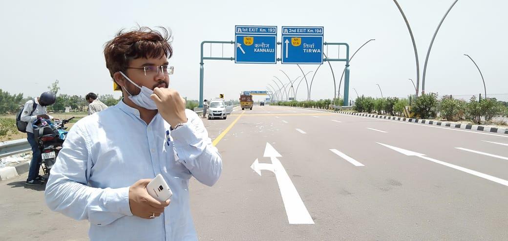 tariq_iqbal's tweet photo. Ground Reporting
#express_way https://t.co/5iDCtIPuBG