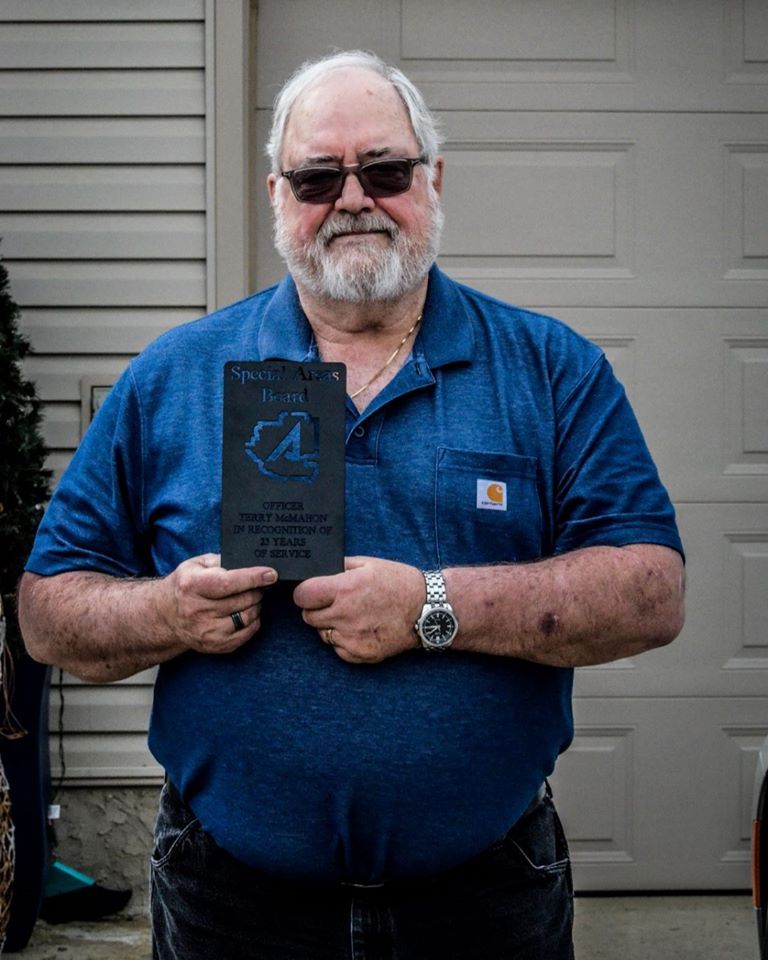 return2rural's tweet photo. Did you hear all the noise on April 30th in Consort?

They were celebrating Terry's well-earned retirement from the Special Areas!

Congratulations and Happy Retirement!

#R2RPartners #R2R #Consort #SpecialAreas #Alberta #Return2Rural  #Congratulations
https://t.co/tKTha8XxGR https://t.co/kZGSRuL8qB