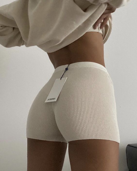 StyleByWhite's tweet photo. JACQUEMUS https://t.co/oQOGGPdWLn