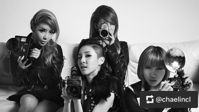 CLover_JP226's tweet photo. Happy 11th anniversary 🎤
#2NE1
#2NE11YEARS 
@chaelinCL @PARKBOMdnation @krungy21 @mingkki21 https://t.co/4kNed1DtGo