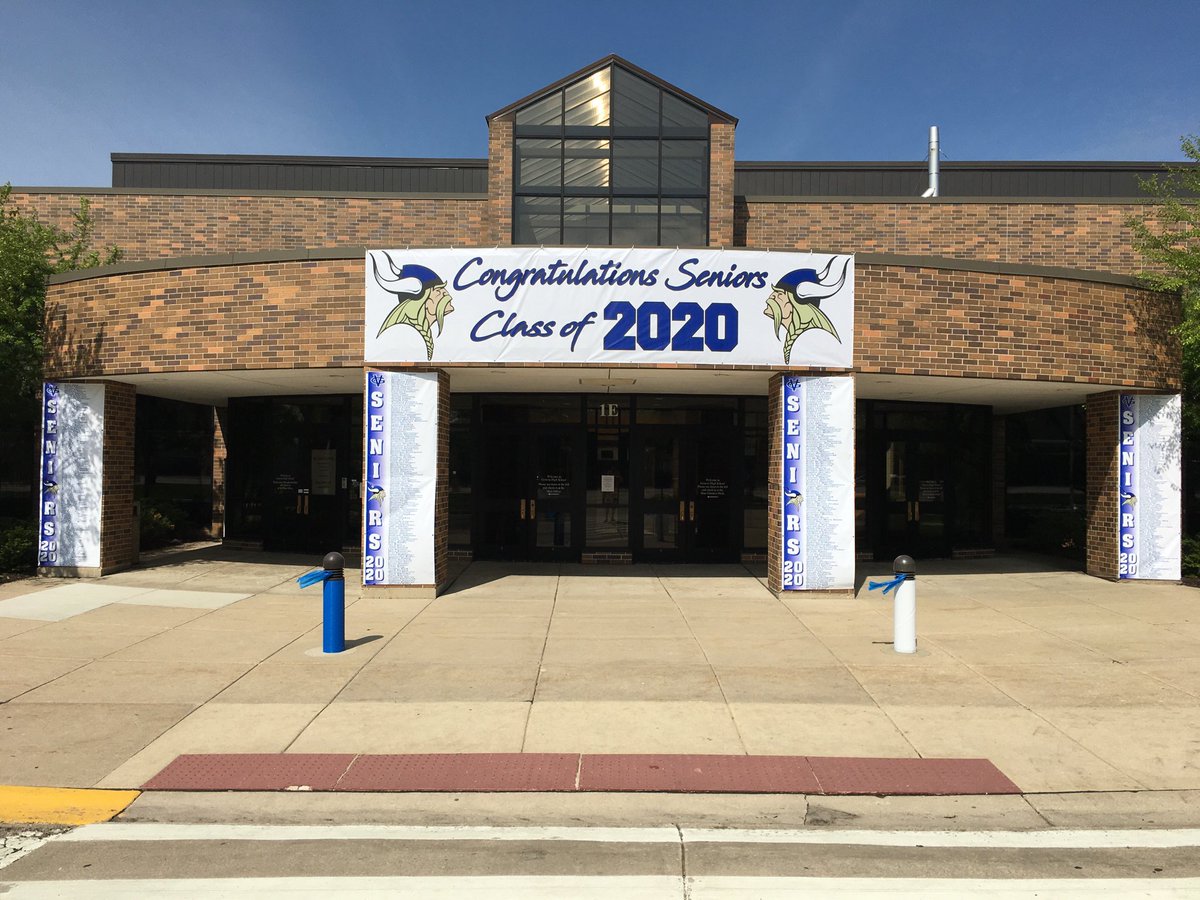 The GHS main entrance is ready for photo ops. Thanks to our maintenance and grounds crew for the work they did last night.  All GHS seniors listed on the four pillars! ⁦<a href="/Geneva304/">Geneva CUSD 304</a>⁩ ⁦<a href="/GHS_ILathletics/">Geneva HS Athletics</a>⁩ ⁦<a href="/GHSPTOInfo/">GHS PTO</a>⁩ ⁦<a href="/GHSBlueCrue/">GHS Blue Crue</a>⁩