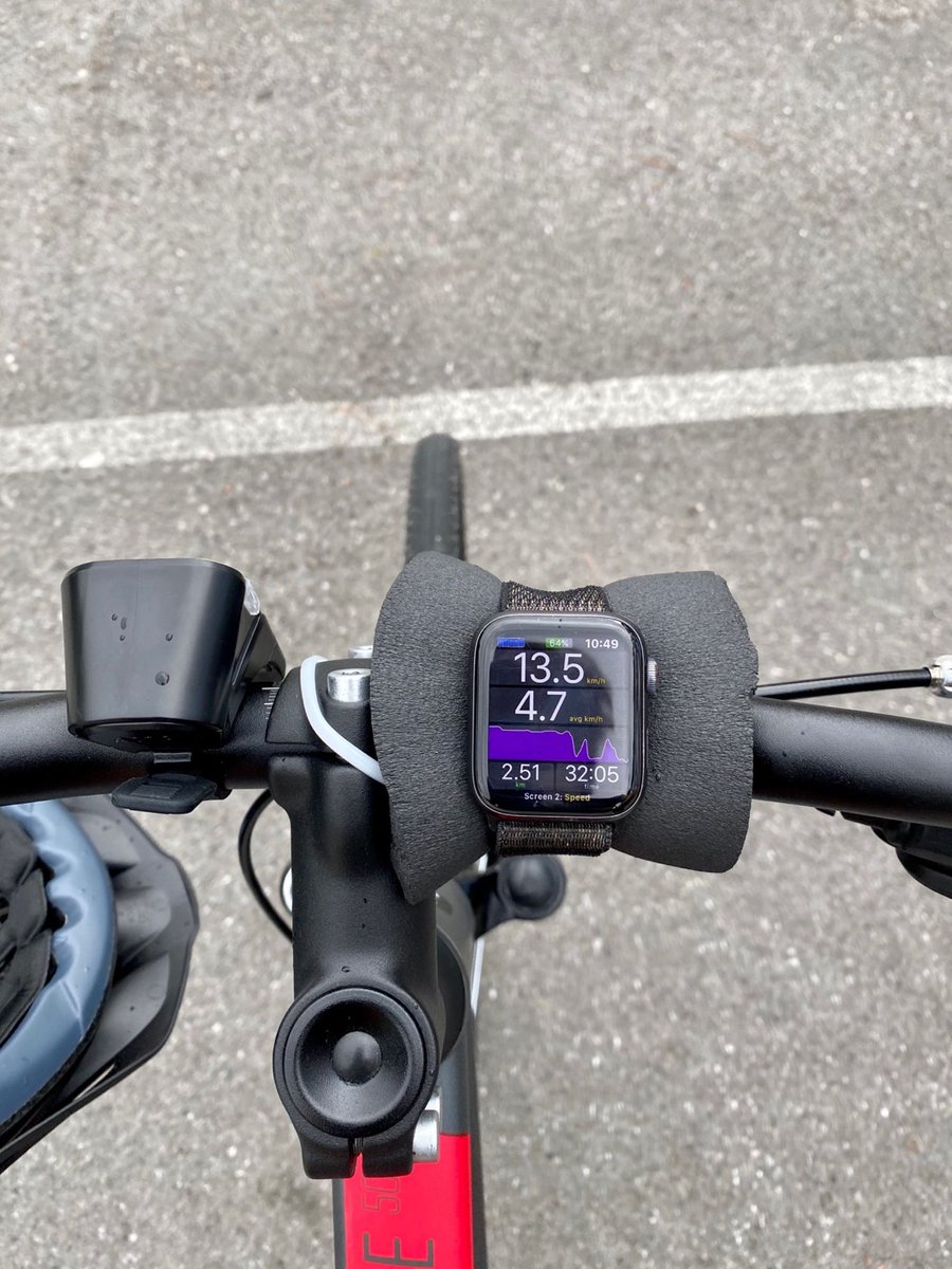 WorkOutDoorsApp's tweet image. I love this improvised watch bike mount.  It&apos;s great to see WorkOutDoors running on handlebars!

strava.com/athletes/28724…