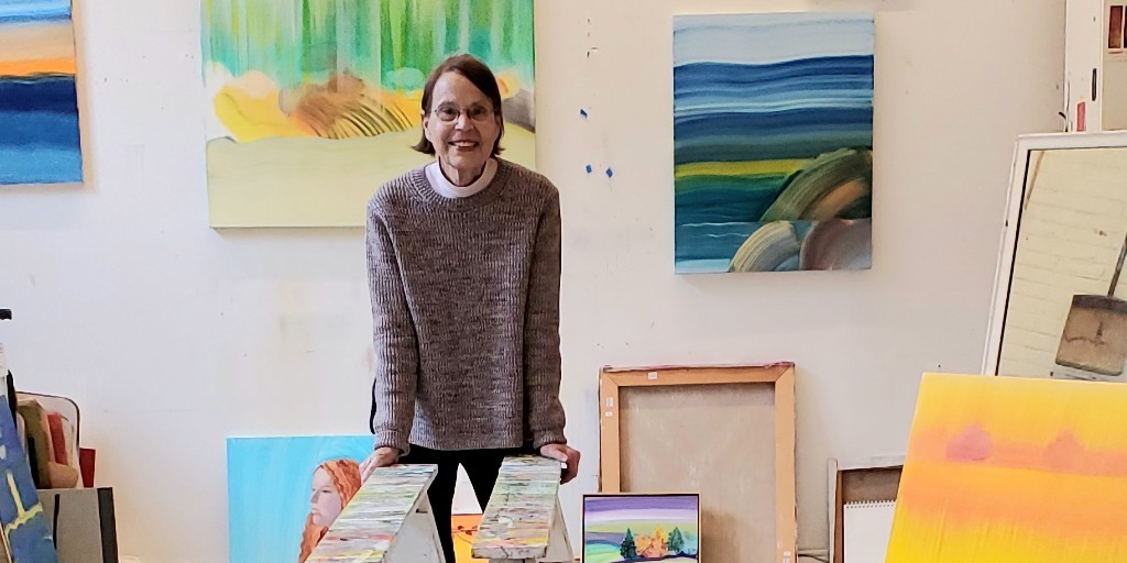 LocksGallery's tweet image. Join us as we feature artist Elizabeth Osborne on our next exclusive online viewing room from Locks Gallery, to be released soon. 💫⠀
⠀
Liz in her studio, 2020. #LocksGallery #ElizabethOsborne