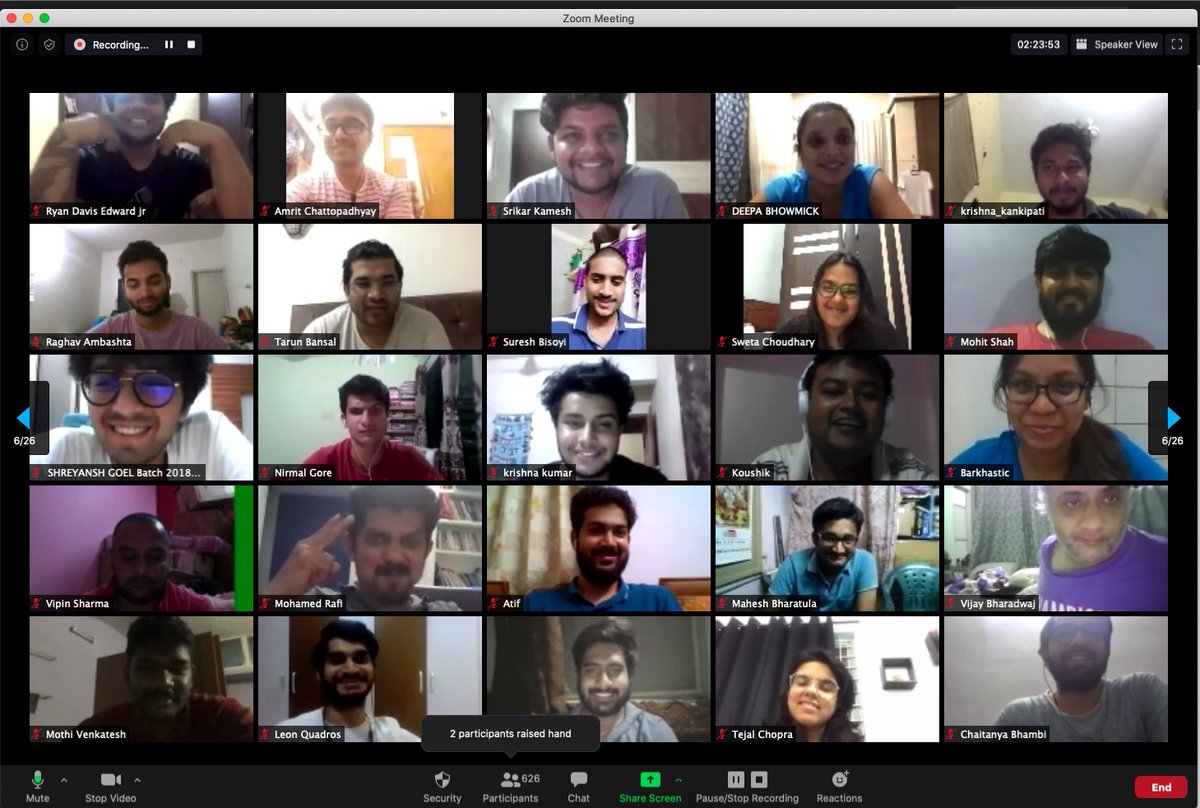 Barkhastic's tweet image. #linkedinbatch4 #vaibhavsisinty #linkedin5dayworkshop 600 people are on zoom call and we are doing a crazy attempt