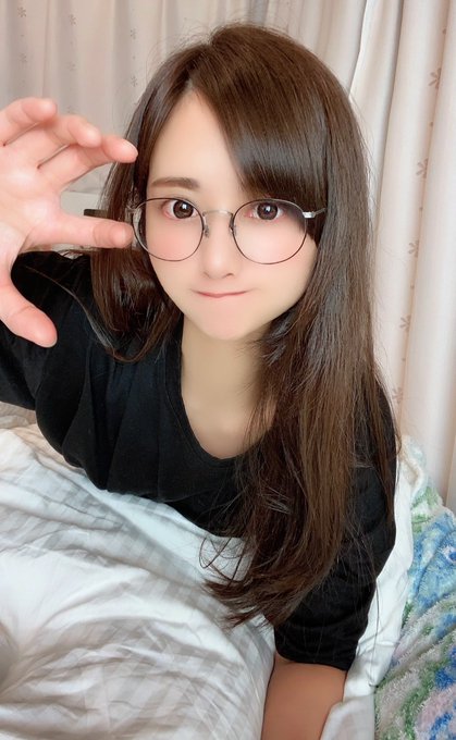 2 pic. 実はイメチェンしました💇‍♀️✨

#stayhomewithAIRI
#staysafewithAIRI
#髪の色暗くなったよ
#1mmでもいいなと思ったらRT https://t.c