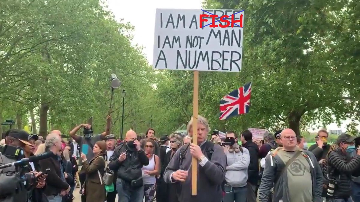 NotAFishHonest's tweet photo. To be fair to the lads I AM NOT A MAN either #HydePark https://t.co/Bhk5BSPm4B