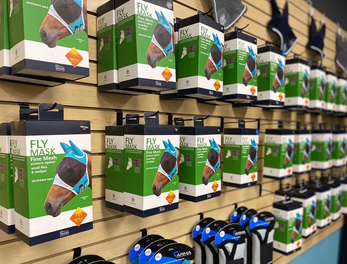 EquusNow's tweet photo. Love the Spring... Hate the flies! We’re stock up on fly sheets &amp; masks in all locations. Free Shipping online! https://t.co/iuBLRlKGhp