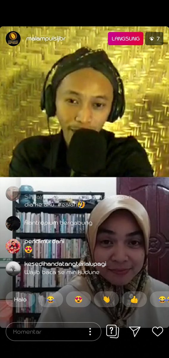 Ada kakak dari <a href="/MalamPuisi_PLG/">MalamPuisi Palembang</a> nih baca puisi berjudul "Memancing ikan".