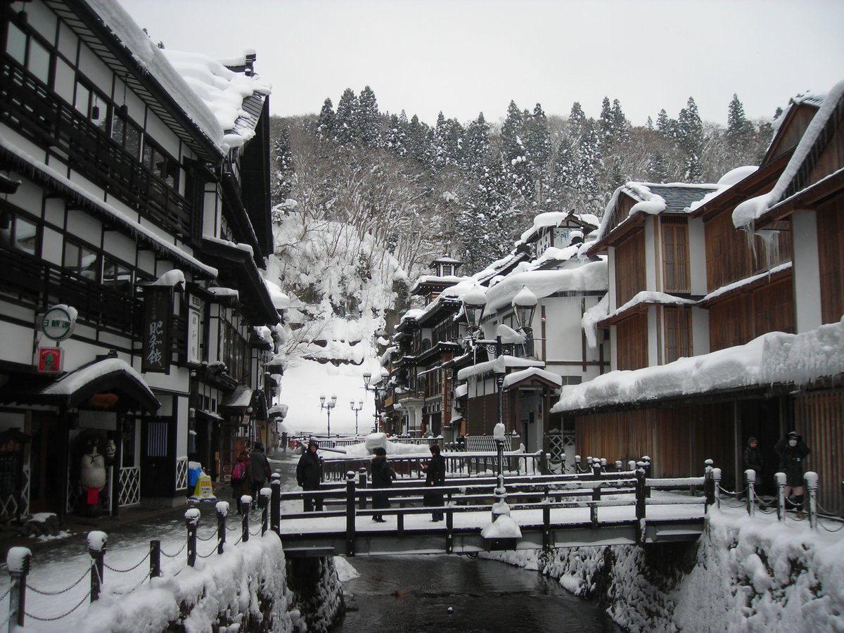 かわさんぽ 有名観光地 冬の山形 銀山温泉 これは 有名観光地 だよね ちゃらぽこtwitter散歩会