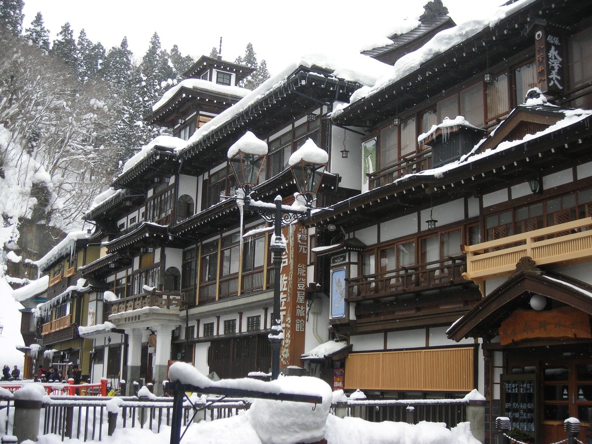 かわさんぽ 有名観光地 冬の山形 銀山温泉 これは 有名観光地 だよね ちゃらぽこtwitter散歩会