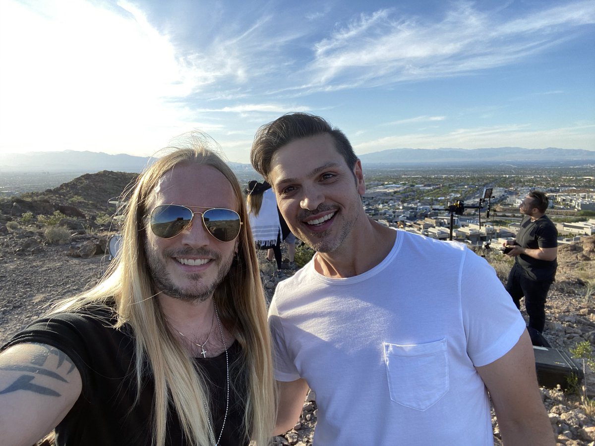 tavisjstanley's tweet photo. The GOAT 🐐 and the PIG 🐖 on location! Love this guy! #adelitasway @adelitasway https://t.co/BO2XhqnxPP
