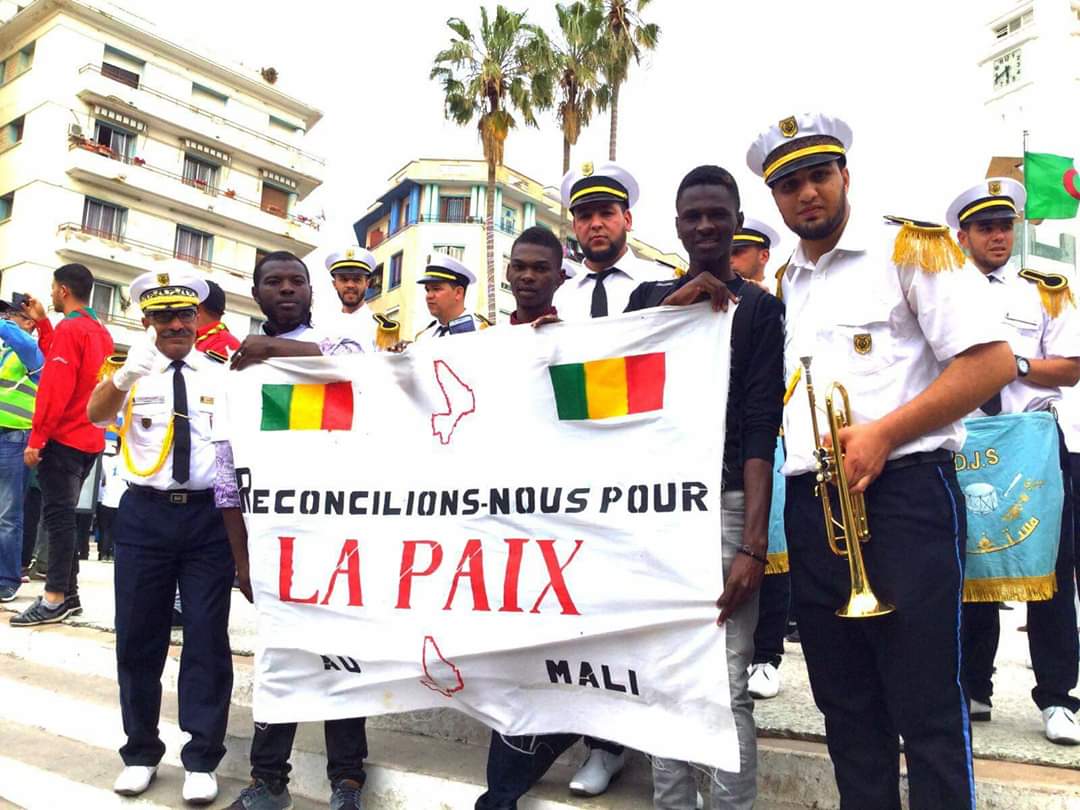 lourwana's tweet photo. Le 16 Mai 2018, nous célébrons la première journée internationale du vivre ensemble en paix en Algerie. 
Cultivons cet esprit de diversité culturelle partout au monde.
#JIVEP2020 #WeAreAllOne https://t.co/bYId4kcErZ