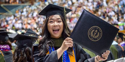 Congrats pharmacy and health sciences graduates! Join our virtual commencement celebration to recognize their hard work! #UOPacific #UOPacific20 pacific.edu/commencement-h…
