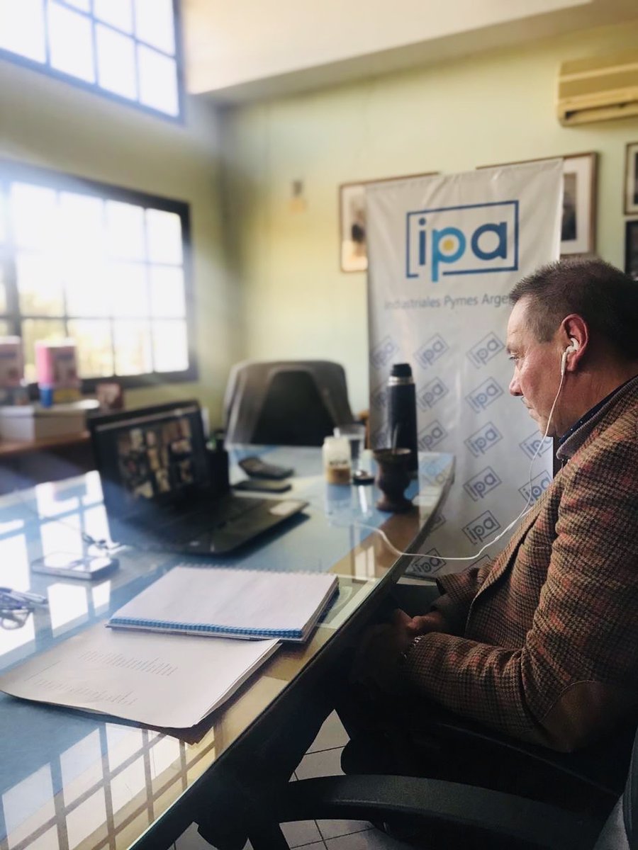 IPAPYMES's tweet photo. Los representantes de IPA (Industriales Pymes Argentinos) se reunieron el día Jueves mediante vídeo llamada para establecer los ejes a desarrollar en la reunión del próximo martes 19 de Mayo al @BancoCentral_AR 

#IPAPYMES https://t.co/i320asklv7
