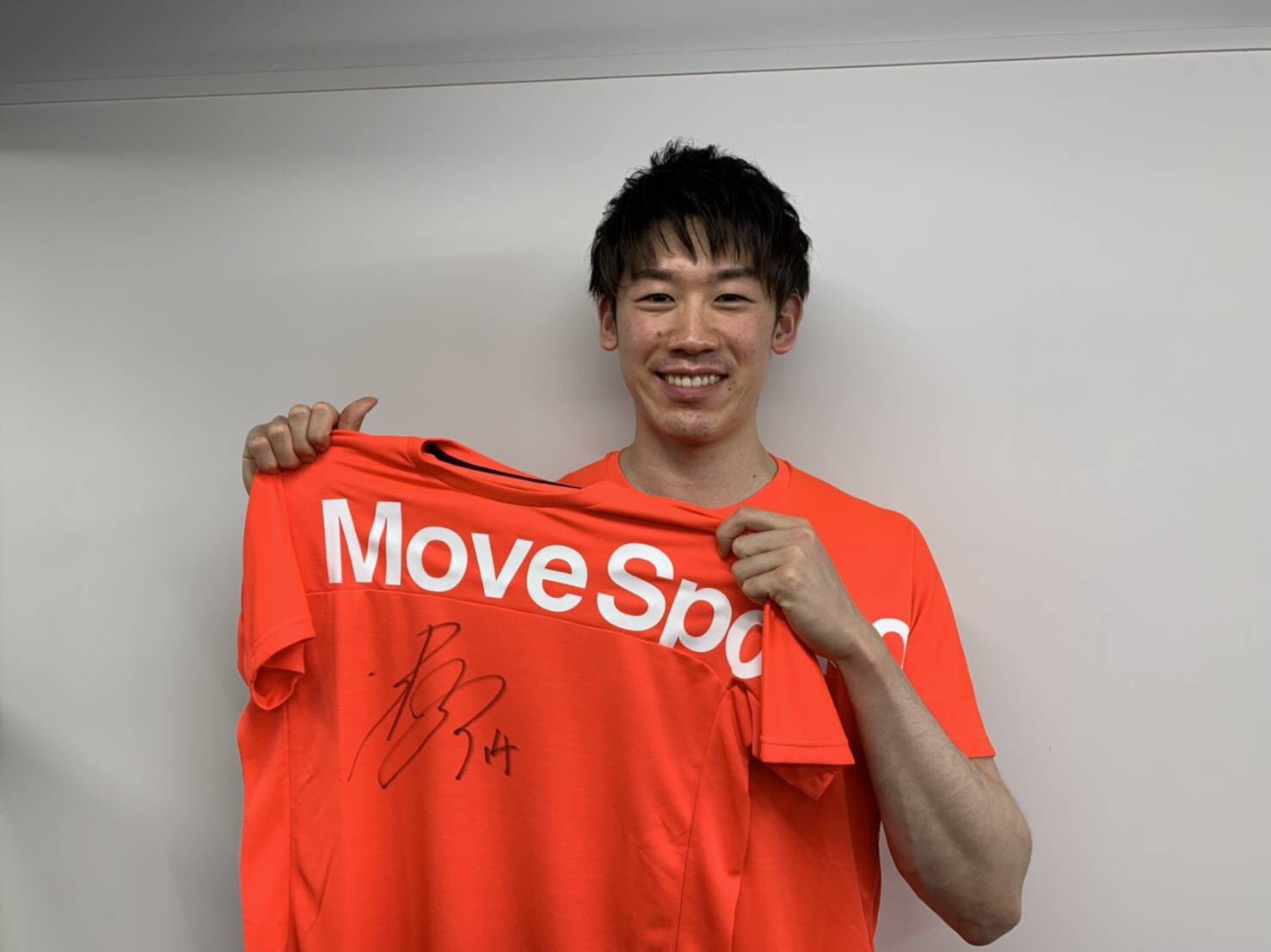 石川祐希選手　サイン入りTシャツ 激レア】男子バレーボール 日本代表 キャプテン 石川祐希サイン