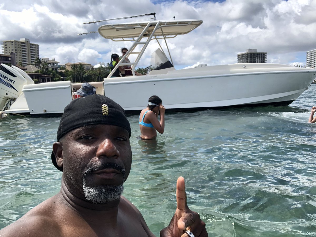 RayWaker's tweet photo. First family day trip to Lake Boca.  Be easy!!! @KellyBWalker  #BocaBeach https://t.co/RAEsaL2Hl3