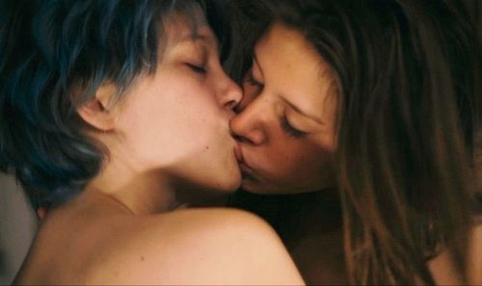 Gaysex street petite lesbian