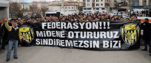 Ne farkeder ligler, kupalar? |
Düşmekten korkan sizler gibi olsun, yayıncı kuruluşun kuklaları! 
#ÇokKomiksinNihatÖzdemir