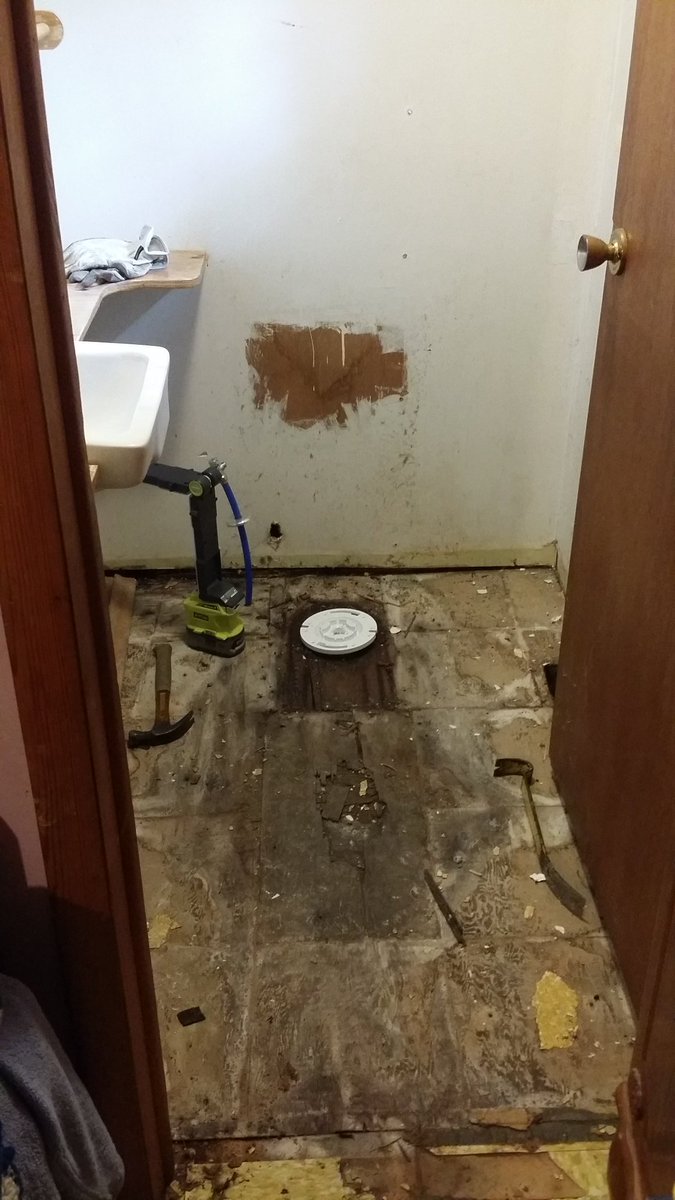 So as mentioned yesterday it is bathroom remodel time!Sadly this is not a choice but is forced by the fact the commode (from1967) began leaking. Also there was no flange connecting the commode to the pipe!*yes it really was this awful at the start.