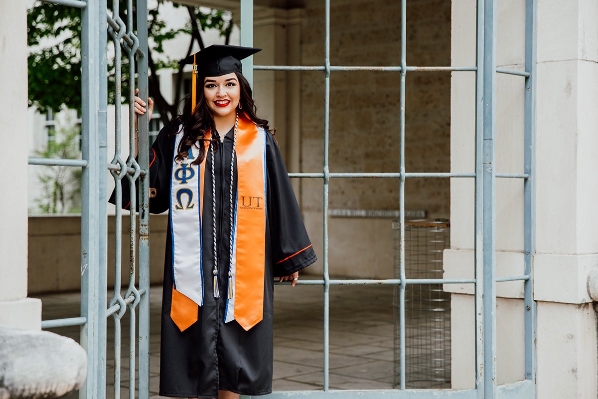 Nani0130's tweet photo. It wasn’t just a college. 
It was home. 
It’ll always be home. 
To the University of Texas, thank you, I’ll miss you, and Hook ‘em forever. This girl now has her BSN and is off to heal the world. 🧡🤘🏽🎓📸: @christi_beee #UTGrad20 #UTLatinxGrad #NurseJulia #ut2020 https://t.co/zsnfNQEL0s