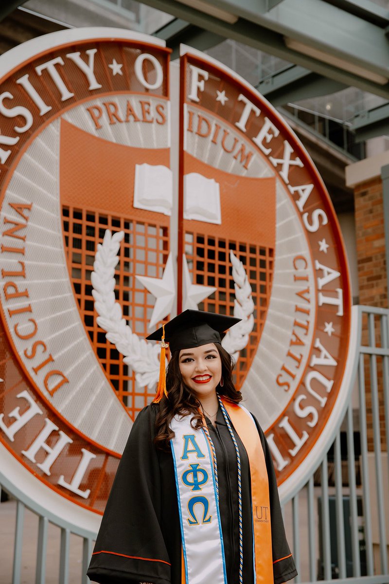 Nani0130's tweet photo. It wasn’t just a college. 
It was home. 
It’ll always be home. 
To the University of Texas, thank you, I’ll miss you, and Hook ‘em forever. This girl now has her BSN and is off to heal the world. 🧡🤘🏽🎓📸: @christi_beee #UTGrad20 #UTLatinxGrad #NurseJulia #ut2020 https://t.co/zsnfNQEL0s