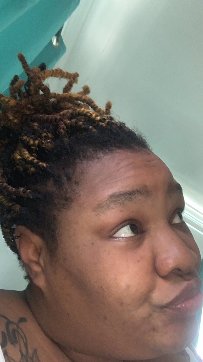 ChrishandaJade's tweet image. Bout to start my loc process!!! Rastaaaaaaa