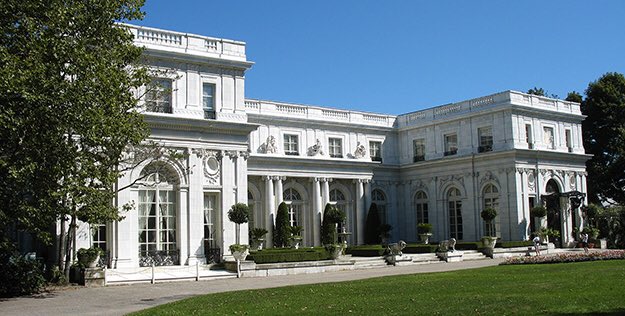 DDunn1234's tweet image. #ArchitectureMovieChallenge
Day 13 surprise 

The Great Gatsby (1974) version featuring Rosecliff in Rhode Island as Gatsby’s mansion.
