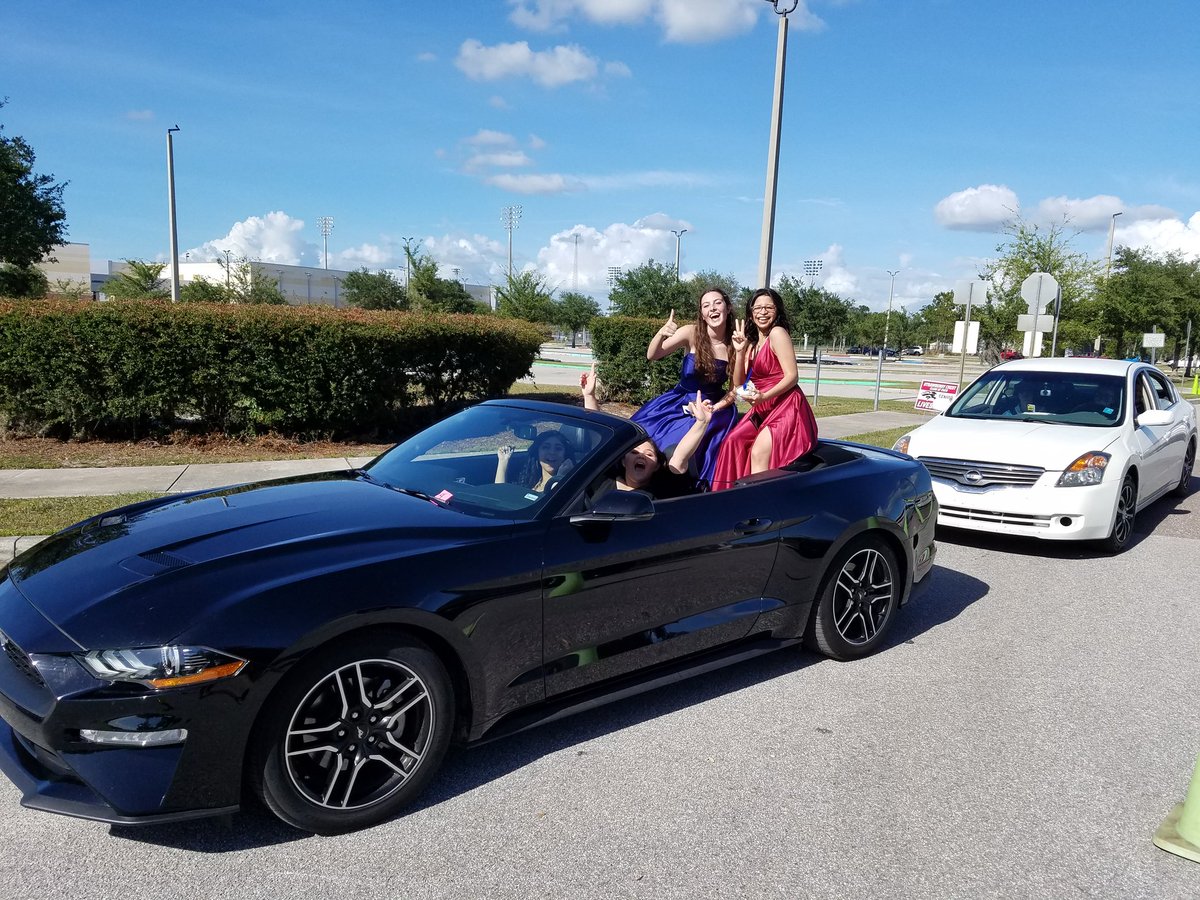 Strawberry Crest 2020 Prom Parade! Take Charge! Go Chargers! Congratulations Seniors! #onceaChargeralwaysaCharger #seniors2020
<a href="/TheSCHSChargers/">Strawberry Crest</a> <a href="/SCHS_IB/">Strawberry Crest IB</a> <a href="/ChargersSGA/">SGA</a> <a href="/HCPSArea5/">HCPS Area 5</a> <a href="/HillsboroughSch/">Hillsborough Schools</a> @SCHSGuidance1