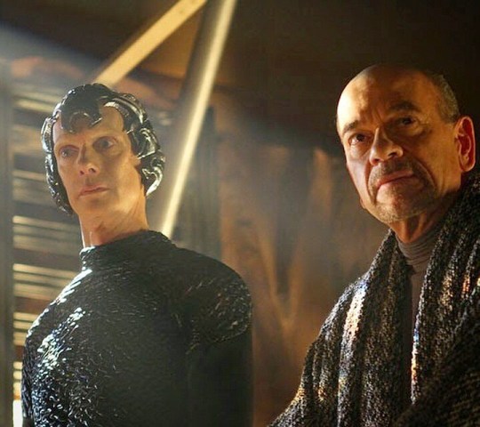 Saturday night viewing: While we wait for ST Discovery season 3 to air, a little sci-fi project I shot a few years ago as a synthetic human in this 1 hour pilot of <a href="/SpaceCommandTV/">SpaceCommandTV</a>  with Voyager’s <a href="/RobertPicardo/">Robert Picardo</a> .
CLICK TO WATCH: youtube.com/watch?v=lEKdrV… (Not Star Trek Franchise).