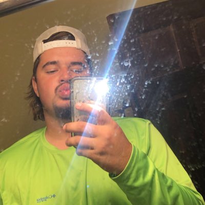 garret_smith3's tweet photo. #NewProfilePic https://t.co/3oPFePXyc0