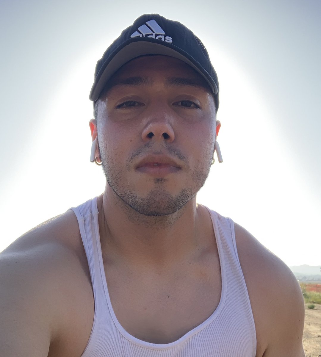 dannypicante's tweet photo. Tryna look hard while I bumped @britneyspears on my run ๐
.
.
#latino #california #sunshine #instagood #britneyfans #love #britneyspears #instagood #hotney #britneyjean #itsbritneybitch #california https://t.co/KbcXjQN4ZU