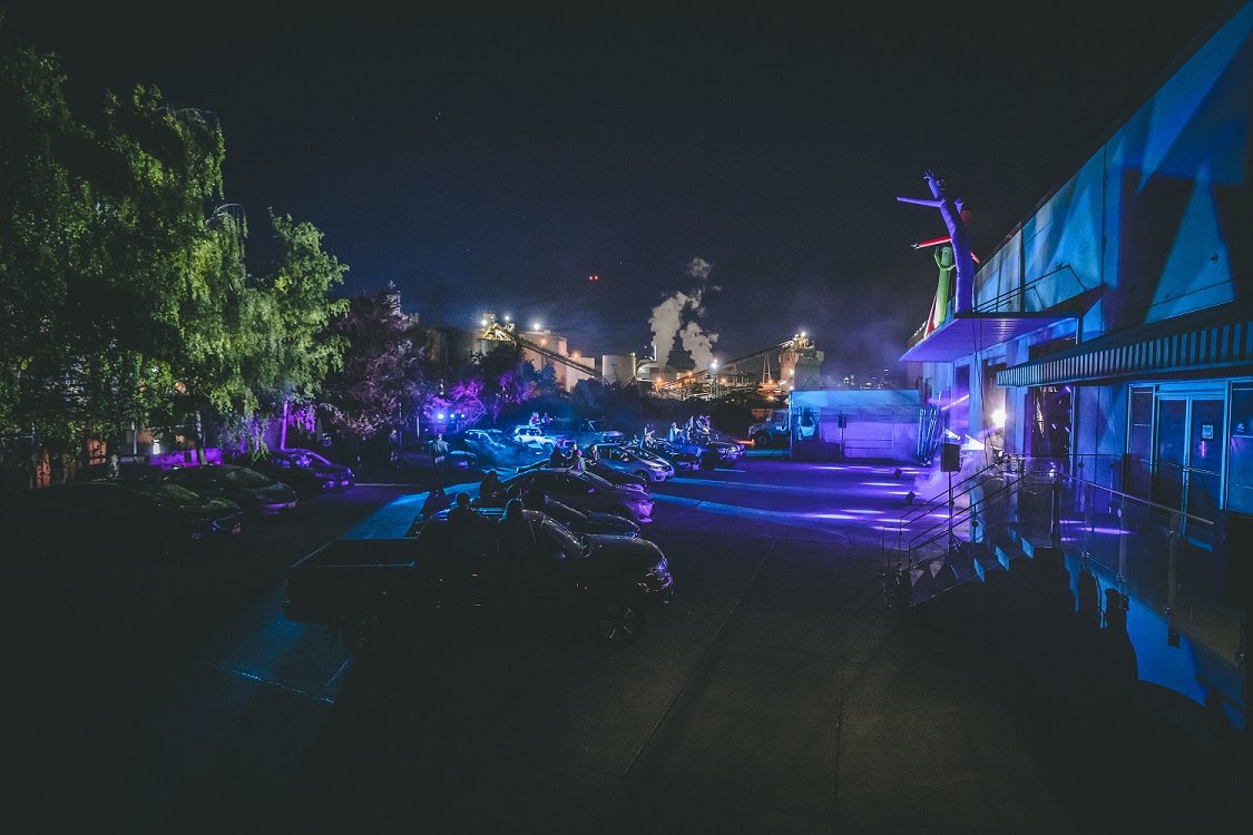 R90Lighting's tweet photo. Here’s a great shot of our “Fuck Covid-19” drive-thru rave that we hosted last night. Photo credit: @ChristianJv2
 #Quarantine #SocialDistancing https://t.co/xr0hgTRH82