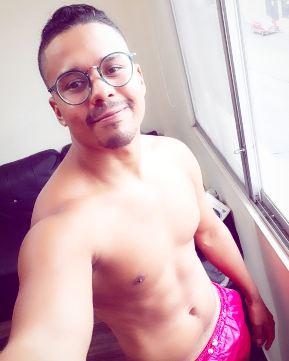 fernandovbasurt's tweet photo. #fernandovargas @Pin_Gay_Ecuador @gaymxxx @ChicosEcuador2 @whatsapp_gay #chicosguapos #chicossexis https://t.co/4BlVBtKevr