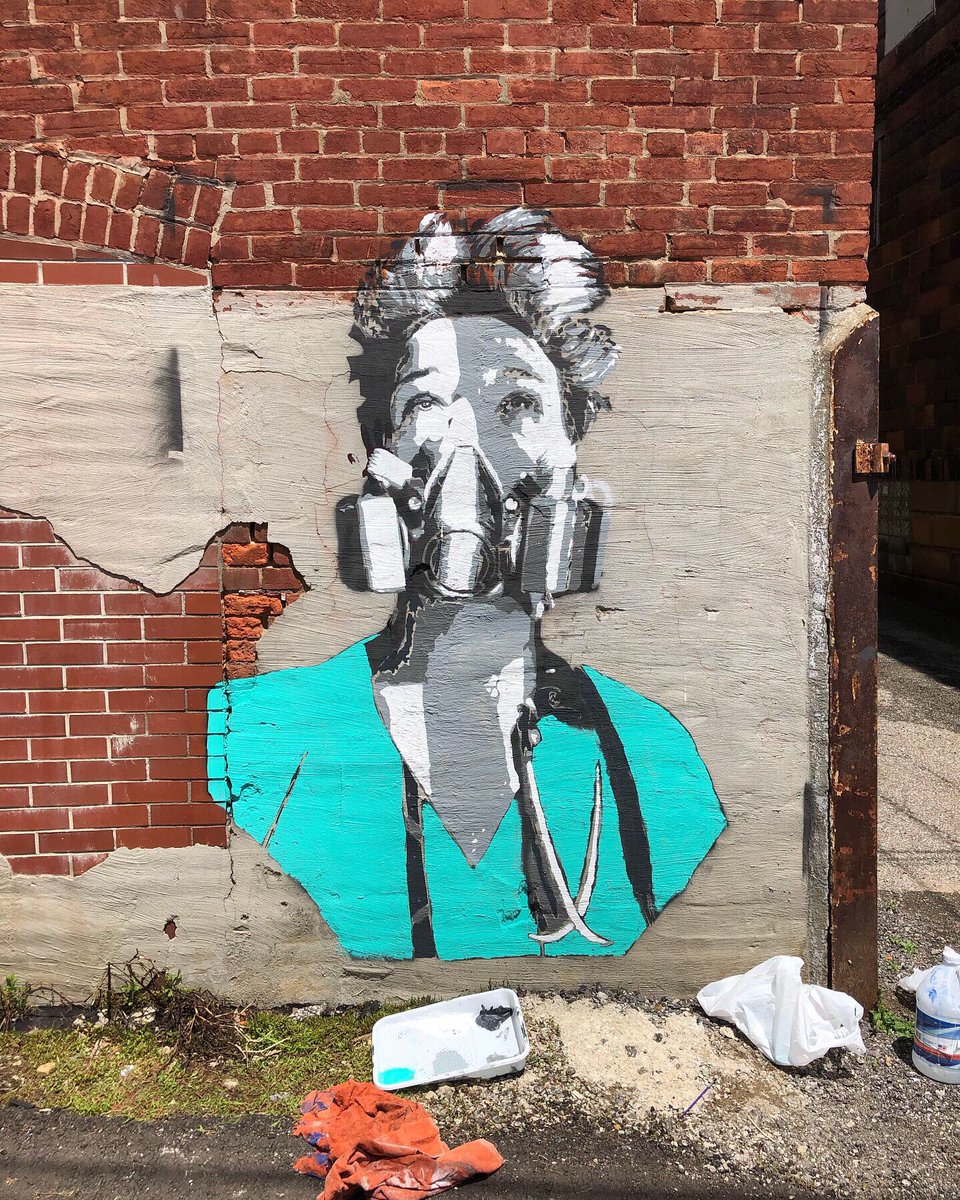 tphoneman99's tweet photo. #art #smalltown #ohio
#creativeashland #wallart #vandalism #paintedbrick #positivevandalism #stencil #stencilart #blackandwhite #streetart #hiddencorners #stencil #stencilart #mural #creativeashland #paintedbrick #graffitiart #nurse #nurses #nurselife #rnlife #nursesrock https://t.co/rEHn580Y5V