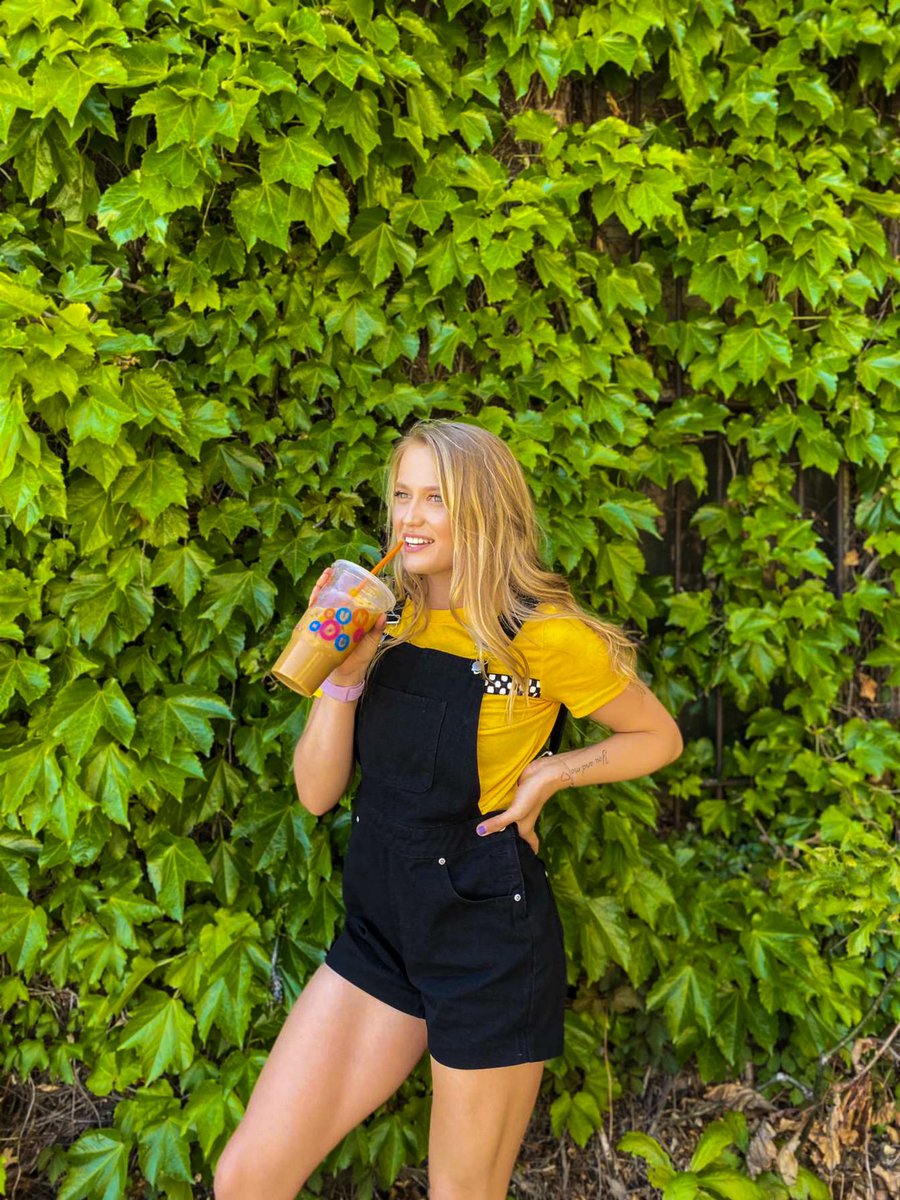 brandy__morr's tweet photo. Hey @dunkindonuts, thought you deserved a little appreciation tweet❤️ https://t.co/Czsue44sTJ