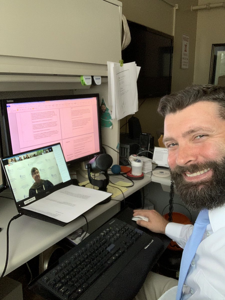 Mills4SC's tweet photo. Honored to participate in the inaugural  virtual graduation ceremony of the class of 2020 pharmacists at MUSC.  On behalf of @SCSHPharmacy, welcome to a proud profession rich in tradition and trust.  Best wishes as you move into your careers.  #scshp #pharmacy https://t.co/HA57Ntr9ee