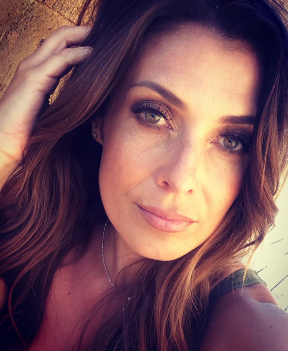 Chelle Connor (@chelleconnor17) on Twitter photo 