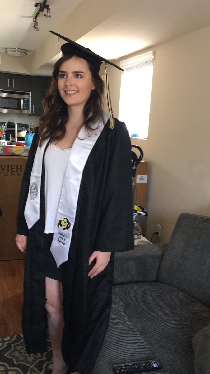 FojtikCraggs's tweet photo. #ForeverBuffs so proud of my Buff. Anna!! https://t.co/SU0qWfBUiW