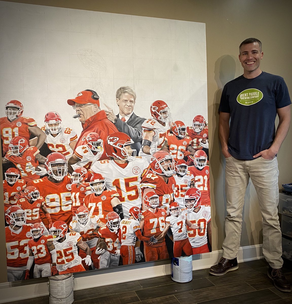 norrisartist's tweet photo. Here’s an update of my Super Bowl painting. Still about 20 people left to add. Hopefully when it’s complete it will be unlike any other sports painting. https://t.co/YRtBCu58pW