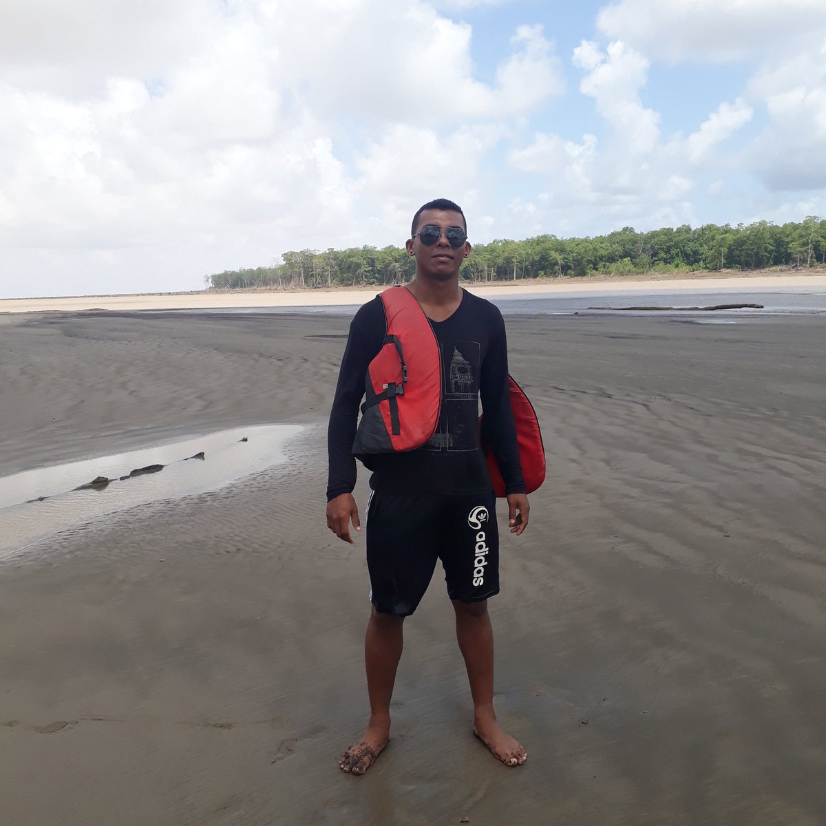 HeuskG's tweet photo. Em algum lugar desse mundo😎🌎 https://t.co/BTsMo7Kt5q