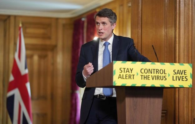 9pm - ‘Your Children or Your Wife?’Gavin Williamson hosts the right-wing quiz-show where contestants are made to risk their loved ones so they can win large wads of cash for a bunch of upper-class toffs who are missing their working-class servants. Co-hosted by the Grim Reaper.