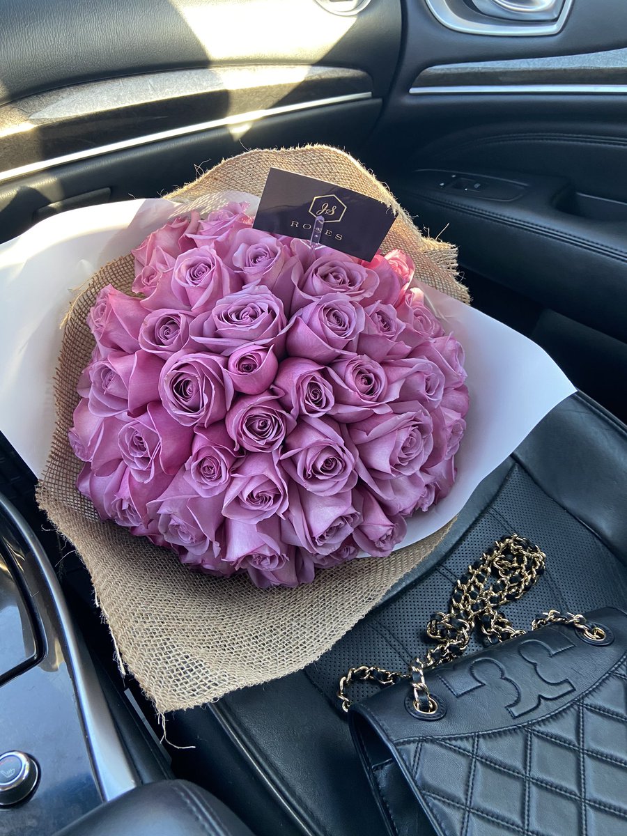jsrosesevents's tweet photo. LAVENDER ROSES 😍💜 https://t.co/sY0hZym0gc