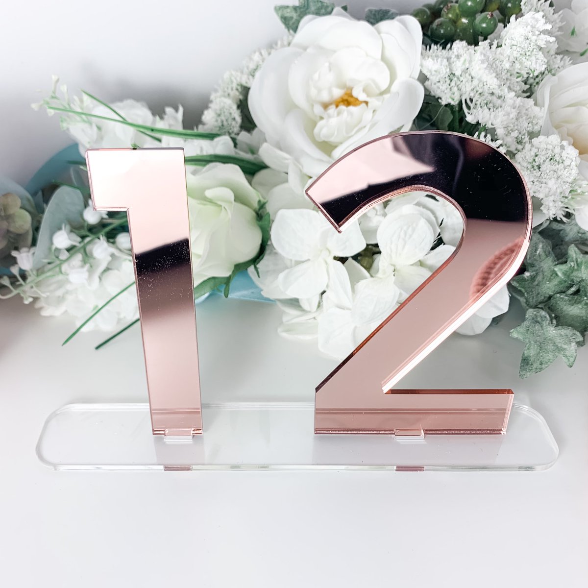 💕R E L A X E D  G L A M 💕
Your weekend dose of our new in and relaxed but glamorous table numbers.
weddinglux.co.uk/collections/ta…

#tableware #eventdecor #tabledecorations #tablenumbers #eventdesign #eventplanner #tabledecor #weddinginspiration #weddingtablenumbers #weddingtabledecor
