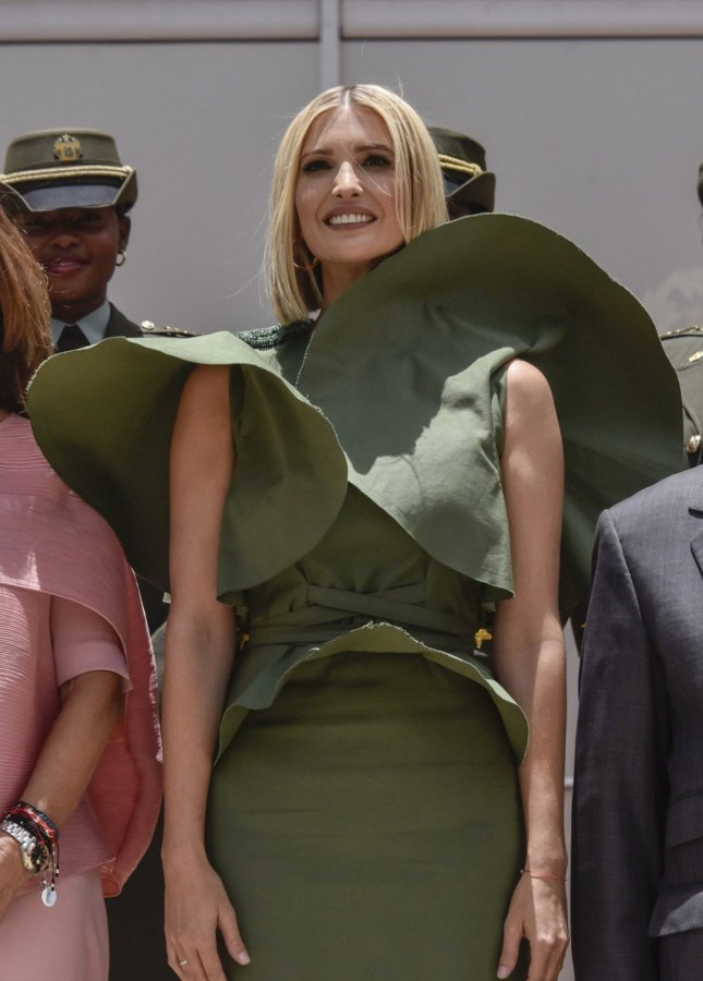 Ivanka Trump as trash cans, a thread: