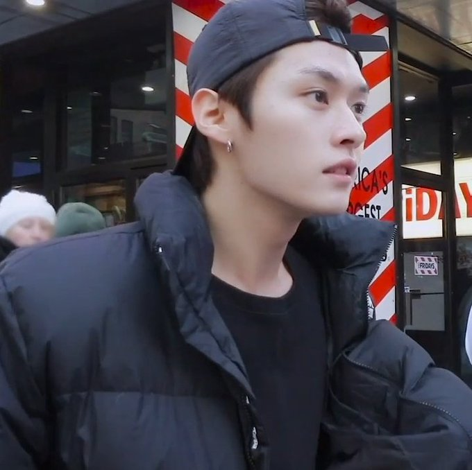 yeosangk03's tweet photo. Boyfriend material pt1.
Lee Minho (Lee Know)-SKZ
.
.
.
.
.
.
.
.
#skz #straykids #leeknow #Leeminho #skzbfmaterial #leeknowbfmaterial #boyfriendmaterial #bfmaterial #stay #skzleeknow #skzminho #skzleeminho https://t.co/c642Fs1mK8