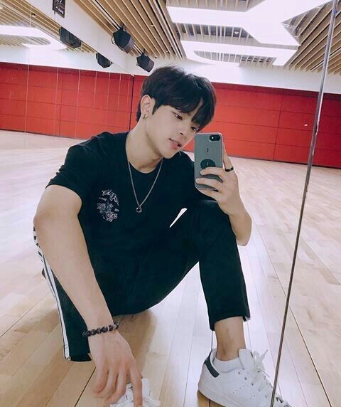 yeosangk03's tweet photo. Boyfriend material pt3.
Kim WooJin (WooJin)- Ex-SKZ
.
.
.
.
.
.
.
.
#skz #straykids #woojin #kimwoojin #skzbfmaterial #woojinbfmaterial #boyfriendmaterial #bfmaterial #stay #skzwoojin #ot9 #skzot9 #straykidsot9 https://t.co/g06PkYces1