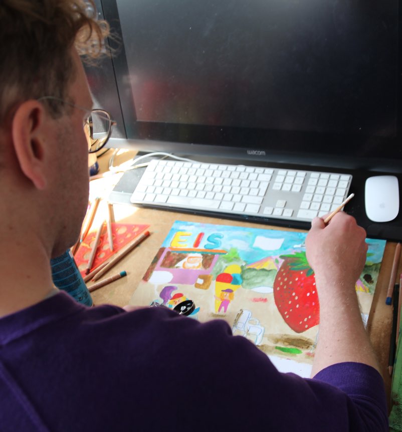 schulten_s's tweet photo. Zu Gast bei #purefruit in #kiel - so arbeiten Comic-Zeichner heute. #kunst #zeichnen #muthesius #kunsthochschule #kielerleben #werner #kultur #broesel #magazin #ausgaben #10jahre #Geburtstag https://t.co/boanSGTON4